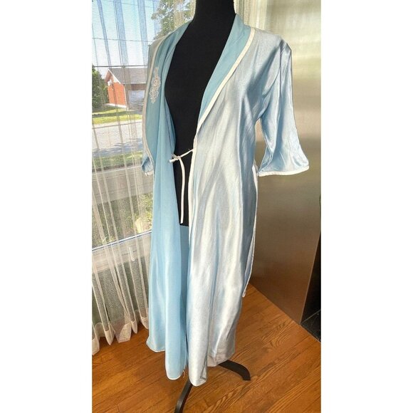 Vintage 80s house dress, baby blue nylon robe, assorted tiebelt - Picture 7 of 10